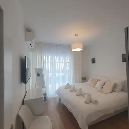 Apartment Le Versailles 4 Prs Cosy Carre D Or