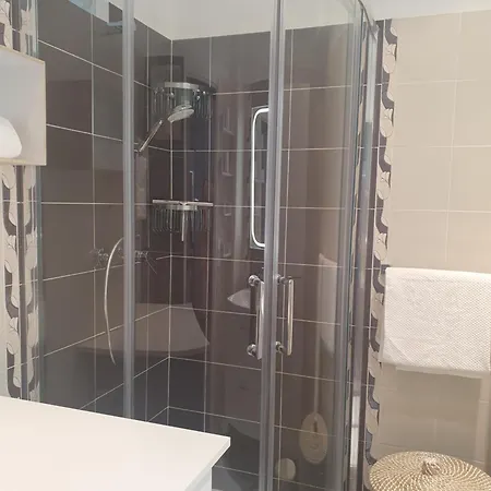 Apartment Le Versailles 4 Prs Cosy Carre D Or *